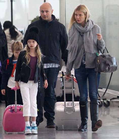 Gwyneth Paltrow arrived in London with Apple Martin and Moses Martin.
Gwyneth Paltrow arrived in London with Apple Martin and Moses Martin.