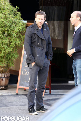 Ryan Reynolds Makes a Sexy Sushi Run in LA Ryan Reynolds Makes a Sexy Sushi Run in LA