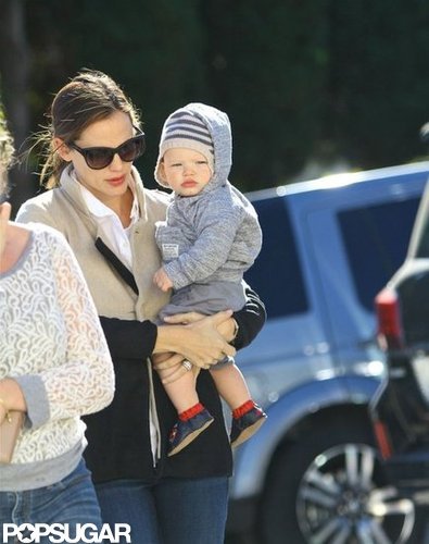 Jennifer Garner carried Samuel Affleck.
Jennifer Garner carried Samuel Affleck.