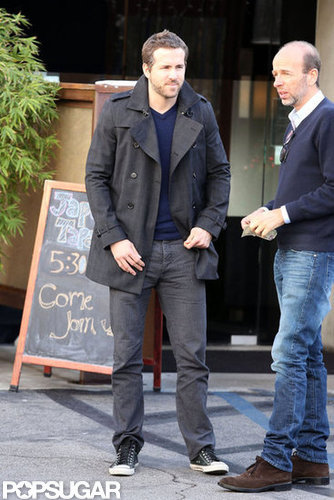 Ryan Reynolds Makes a Sexy Sushi Run in LA Ryan Reynolds Makes a Sexy Sushi Run in LA