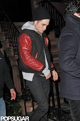 Robert Pattinson Has a Late Night Out With Friends in NYC Robert Pattinson Has a Late Night Out With Friends in NYC