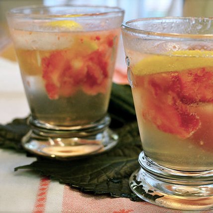 Strawberries and Prosecco Cocktail Recipe