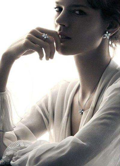 Harry Winston Holiday 2012 