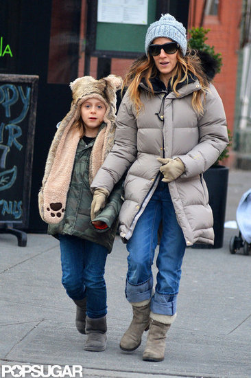 Sarah Jessica Parker wore a puffy jacket to take James Wilkie Broderick for a walk in NYC.
Sarah Jessica Parker wore a puffy jacket to take James Wilkie Broderick for a walk in NYC.