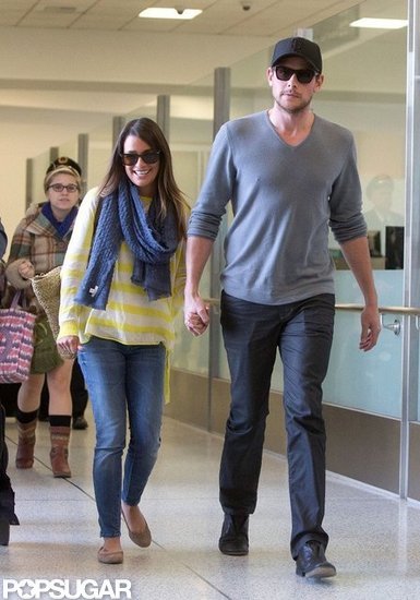Lea Michele held hands with boyfriend Cory Monteith as they arrived at LAX together.
Lea Michele held hands with boyfriend Cory Monteith as they arrived at LAX together.