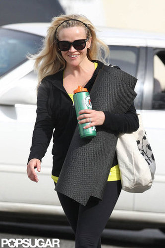 Reese Witherspoon Mixes Gym and Family Time Reese Witherspoon Mixes Gym and Family Time
