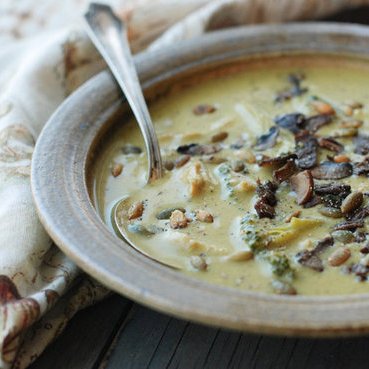 Mushroom Soup With Chicken, Broccoli, and Pumpkin Seeds
