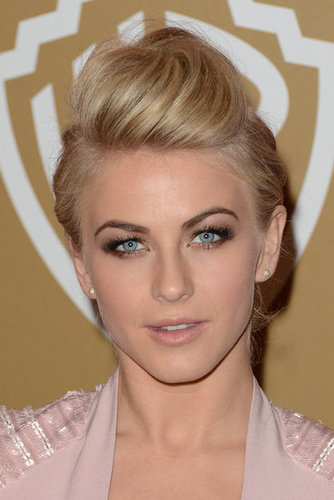 Julianne Hough embraced the nude lip.
Julianne Hough embraced the nude lip.