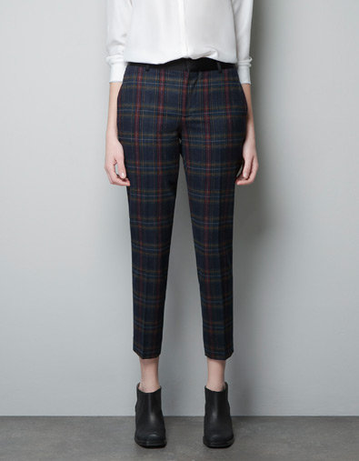 Instead of the usual pair of black pants, Zara's checked trousers ($40, originally $80) are a great 9-5 option.
Instead of the usual pair of black pants, Zara's checked trousers ($40, originally $80) are a great 9-5 option.