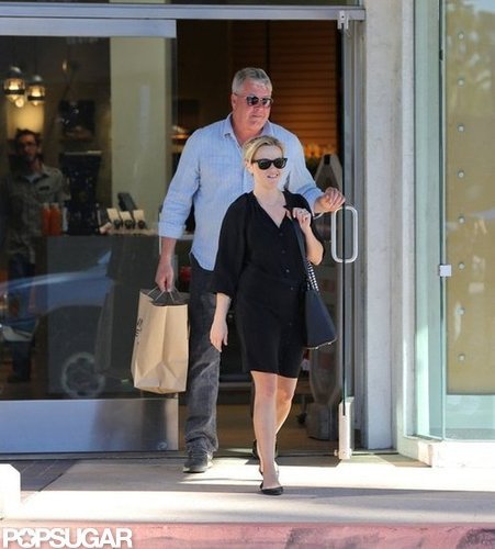 Reese Witherspoon went shopping with a friend in Brentwood.
Reese Witherspoon went shopping with a friend in Brentwood.