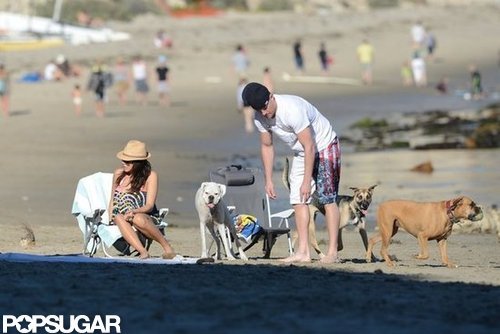 Channing Tatum and Jenna Dewan got settled for a day at the beach.
Channing Tatum and Jenna Dewan got settled for a day at the beach.