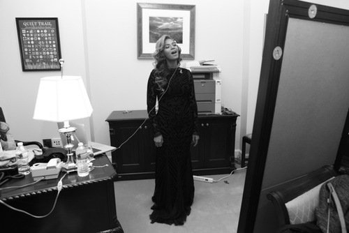 Beyonce practiced "The Star-Spangled Banner" in private on Monday before singing it at the public swearing-in ceremony.
Source: Tumblr user Beyoncé
Beyonce practiced "The Star-Spangled Banner" in private on Monday before singing it at the public swearing-in ceremony.
Source: Tumblr user Beyoncé