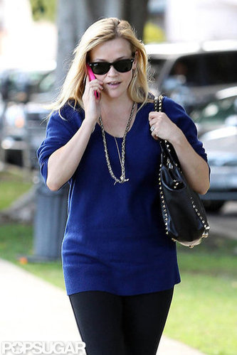 Reese Witherspoon wore a blue sweater.
Reese Witherspoon wore a blue sweater.