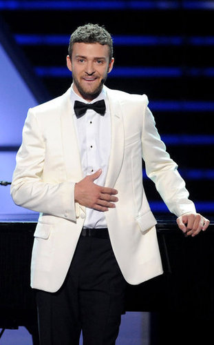 Justin wore a black-and-white getup while hosting the ESPY Awards in 2008.
Justin wore a black-and-white getup while hosting the ESPY Awards in 2008.