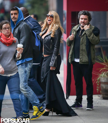 Mariah Carey Bares Her Midriff in Chilly NYC Mariah Carey Bares Her Midriff in Chilly NYC