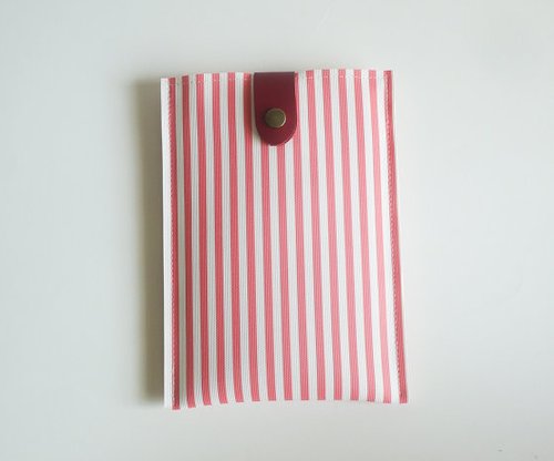 Pink Stripe Kindle Paperwhite Case ($25)
Pink Stripe Kindle Paperwhite Case ($25)