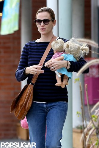 Jennifer Garner and Seraphina Affleck Do Breakfast Then Karate Jennifer Garner and Seraphina Affleck Do Breakfast Then Karate