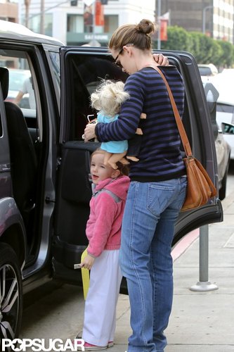 Jennifer Garner and Seraphina Affleck Do Breakfast Then Karate Jennifer Garner and Seraphina Affleck Do Breakfast Then Karate