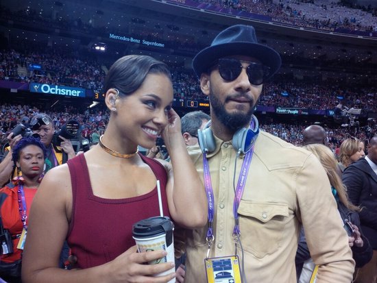 Alicia Keys and Swizz Beatz celebrated together at the Super Bowl.
Source: Twitter user aliciakeys
Alicia Keys and Swizz Beatz celebrated together at the Super Bowl.
Source: Twitter user aliciakeys