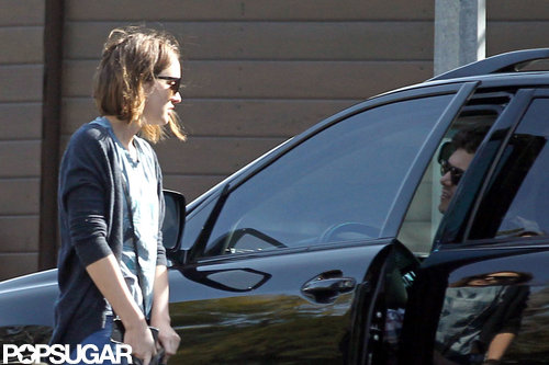 Leighton Meester said goodbye to Adam Brody this morning as he left her house.
Leighton Meester said goodbye to Adam Brody this morning as he left her house.