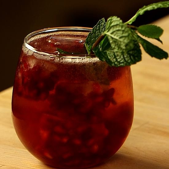 Ginger, Mint, and Pomegranate Cocktail Ginger, Mint, and Pomegranate Cocktail