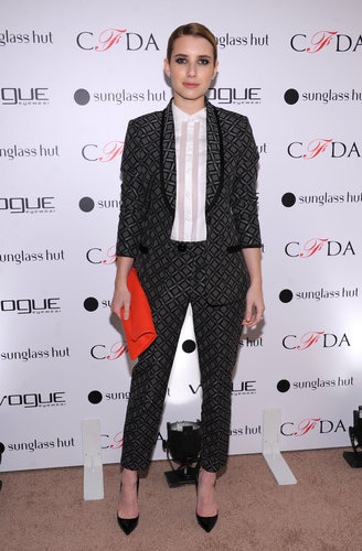 Emma sported this sleek, pulled-together Nanette Lepore printed pantsuit for the Vogue Eyewear event in October 2012.
Emma sported this sleek, pulled-together Nanette Lepore printed pantsuit for the Vogue Eyewear event in October 2012.