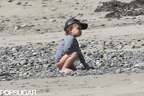 Bikini-Clad Miranda Kerr Hits the Beach With Flynn and Shirtless Orlando! Bikini-Clad Miranda Kerr Hits the Beach With Flynn and Shirtless Orlando!