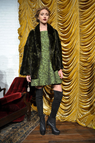 Alice + Olivia Fall 2013
Alice + Olivia Fall 2013