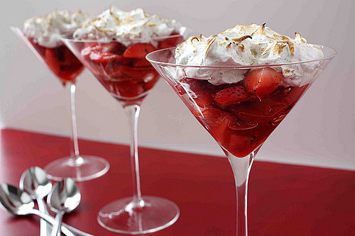 Grilled Strawberries With Gingersnap Meringue Grilled Strawberries With Gingersnap Meringue