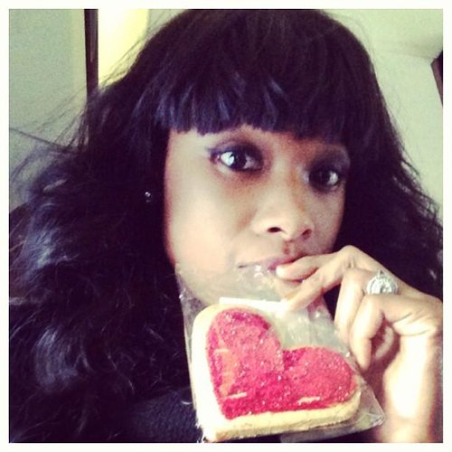 Jennifer Hudson showed love in the form of a heart-shaped cookie.
Source: Facebook user Jennifer Hudson
Jennifer Hudson showed love in the form of a heart-shaped cookie.
Source: Facebook user Jennifer Hudson