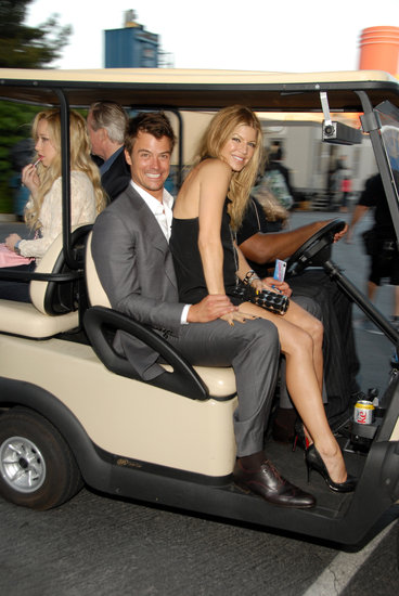 Josh Duhamel and Fergie rode on a golf cart at the June 2007 MTV Movie Awards.
Josh Duhamel and Fergie rode on a golf cart at the June 2007 MTV Movie Awards.