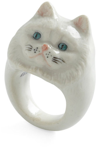 Constant Companion Ring in Persian Cat