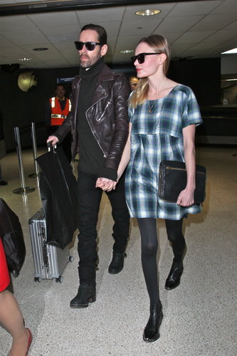Kate Bosworth touched down at LAX looking sweet and chic in this plaid smock dress by Topshop ($76), black ankle boots, and a pebbled leather clutch.
Kate Bosworth touched down at LAX looking sweet and chic in this plaid smock dress by Topshop ($76), black ankle boots, and a pebbled leather clutch.