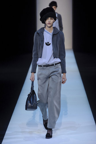 Giorgio Armani Fall 2013
Giorgio Armani Fall 2013