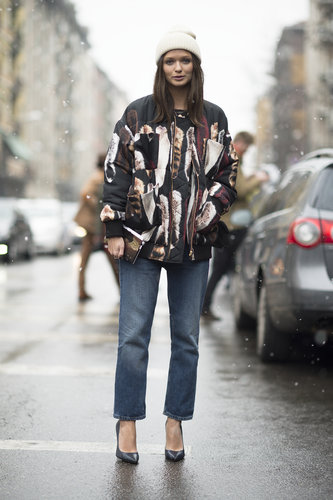 A standout jacket gave tomboy jeans an attention-grabbing counter.
Source: Le 21ème | Adam Katz Sinding
A standout jacket gave tomboy jeans an attention-grabbing counter.
Source: Le 21ème | Adam Katz Sinding