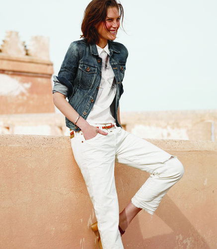 We found the perfect slouched fit in Chimala's handmade white denim ankle jeans.
We found the perfect slouched fit in Chimala's handmade white denim ankle jeans.