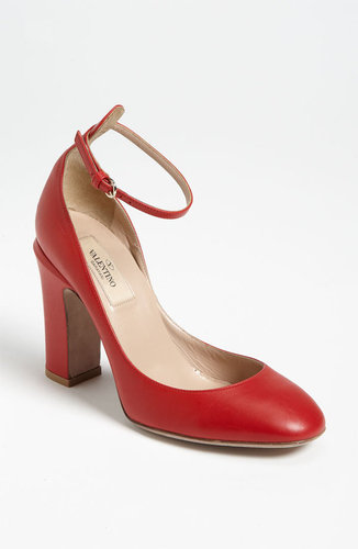 Valentino 'Tan-go' Pump