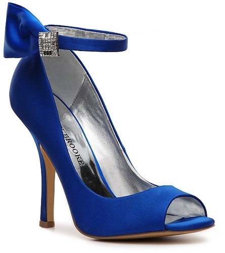 Audrey Brooke Alani Pump