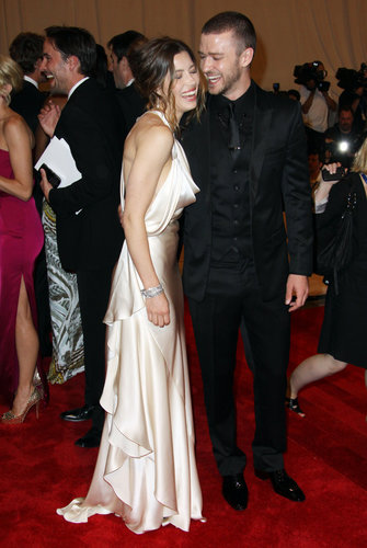Justin Timberlake and Jessica Biel were back on the red carpet for the 2010 Met Ball in NYC.
Justin Timberlake and Jessica Biel were back on the red carpet for the 2010 Met Ball in NYC.