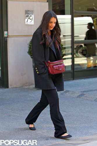 Katie Holmes Meets Up With Her Mom For a Chilly NYC Outing Katie Holmes Meets Up With Her Mom For a Chilly NYC Outing