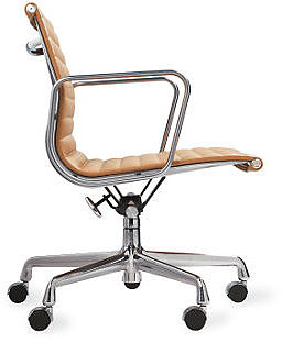 Eames® Aluminum Management Chair
