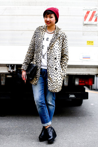 A cool-girl leopard coat and tomboy beanie pulled denim and a tee together with a little edge.
A cool-girl leopard coat and tomboy beanie pulled denim and a tee together with a little edge.