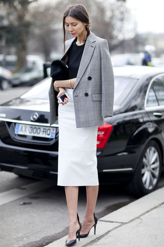 A lesson in modern — and very cool — ladylike dressing.
A lesson in modern — and very cool — ladylike dressing.