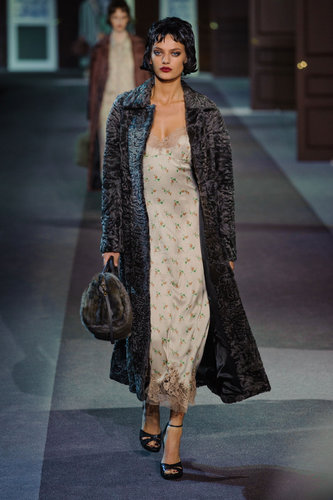 Louis Vuitton Fall 2013
Louis Vuitton Fall 2013