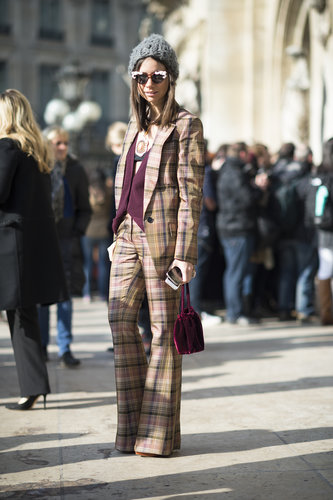 The plaid suit was just the starting point; this showgoer amped it up with statement shades, a beanie, and a sexy flash of skin.
Source: Le 21ème | Adam Katz Sinding
The plaid suit was just the starting point; this showgoer amped it up with statement shades, a beanie, and a sexy flash of skin.
Source: Le 21ème | Adam Katz Sinding
