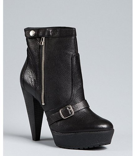 Pour la Victoire black leather 'Darien' platform buckle boots