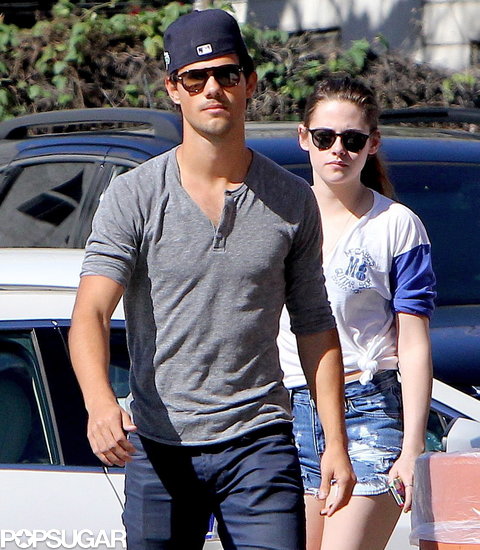 Kristen Stewart and Taylor Lautner hung out at the batting cages with friends.
Kristen Stewart and Taylor Lautner hung out at the batting cages with friends.
