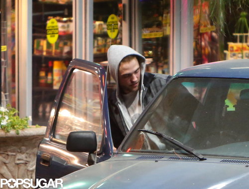 Robert Pattinson and Kristen Stewart's Friday Date Night! Robert Pattinson and Kristen Stewart's Friday Date Night!