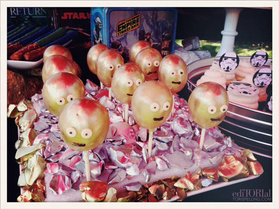 C-3PO cake pops!
C-3PO cake pops!