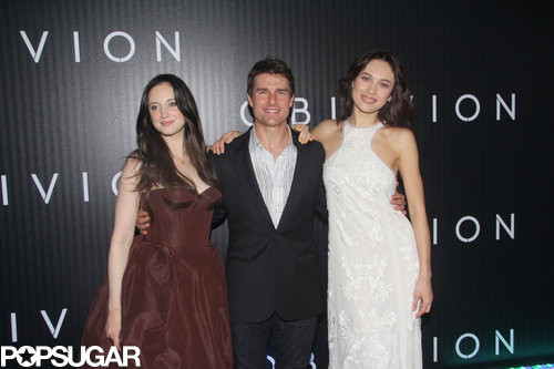 Tom Cruise Takes Oblivion and His Leading Ladies to Brazil Tom Cruise Takes Oblivion and His Leading Ladies to Brazil